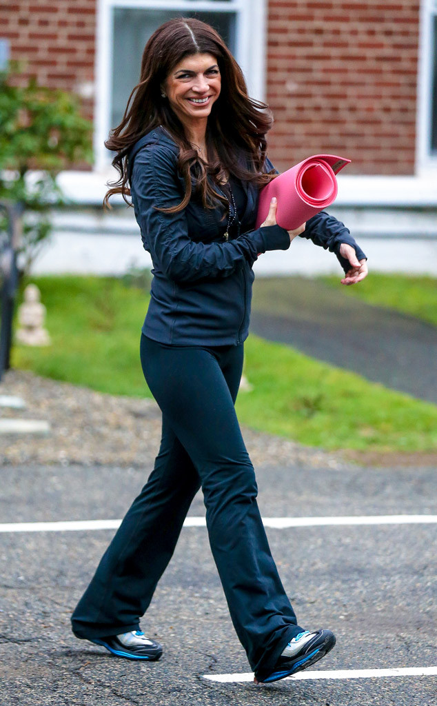 ***embargoed until 12/1 11am PST Teresa Giudice ***embargoed until 12/1 11am PST Teresa Giudice